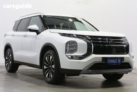 White 2025 Mitsubishi Outlander Wagon Ls 7 Seat (2Wd)
