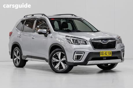Silver 2018 Subaru Forester Wagon 2.5I-S