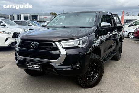 Black 2022 Toyota Hilux Double Cab Pick Up Sr5 (4X4)