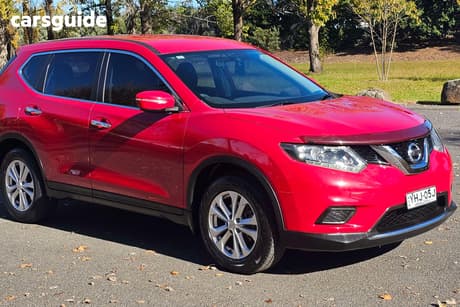 Red 2016 Nissan X-Trail Wagon St (4X4)