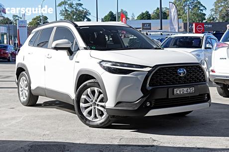 White 2022 Toyota Corolla Cross Wagon Gxl Awd Hybrid