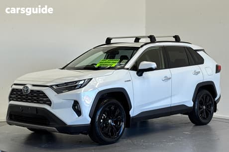 White 2023 Toyota RAV4 Wagon Cruiser (Awd) Hybrid