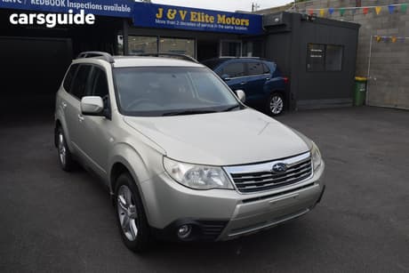 Gold 2010 Subaru Forester Wagon Xs