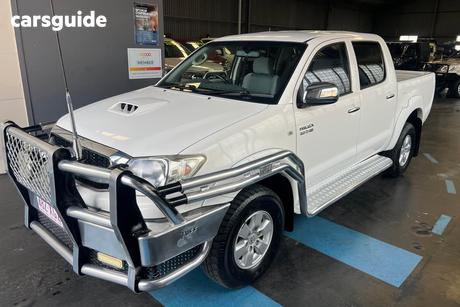 White 2009 Toyota Hilux Dual Cab Pick-up Sr5 (4X4)