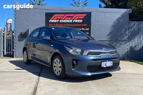 Blue 2019 Kia RIO Hatchback S