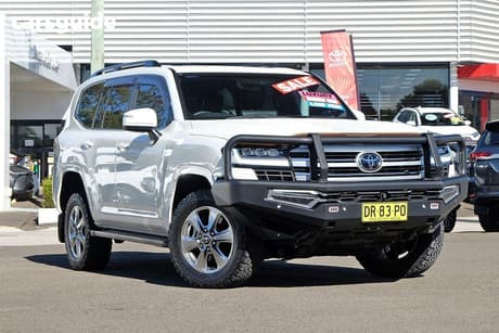 White 2023 Toyota Landcruiser Wagon Lc300 Vx (4X4)