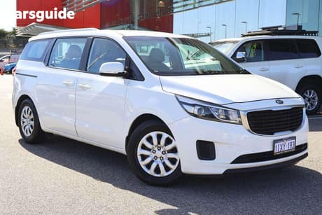 White 2018 Kia Carnival Wagon S