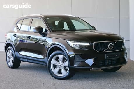 Black 2022 Volvo XC40 Wagon Ultimate B4 Bright Mhev