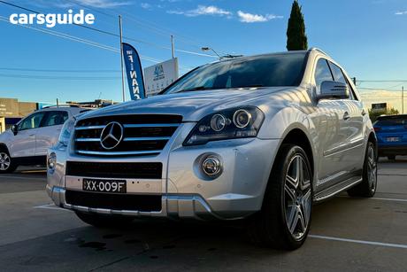 Silver 2011 Mercedes-Benz ML350 Wagon Cdi (4X4)