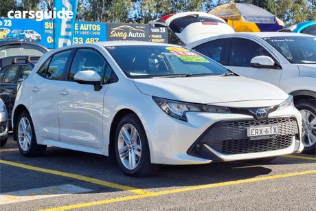 White 2021 Toyota Corolla Hatchback Ascent Sport