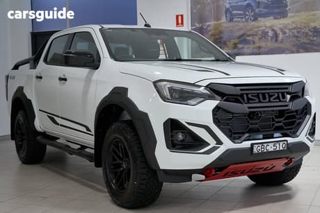 White 2026 Isuzu D-MAX Crew Cab Utility Blade (4X4)