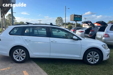 White 2017 Volkswagen Golf Wagon 110 Tsi Trendline