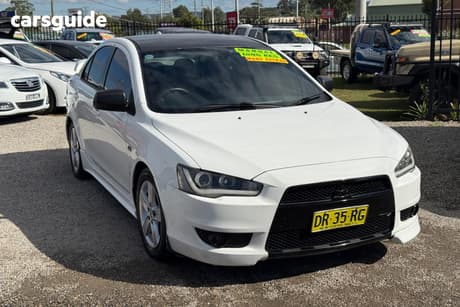 White 2009 Mitsubishi Lancer Sedan Vr-X