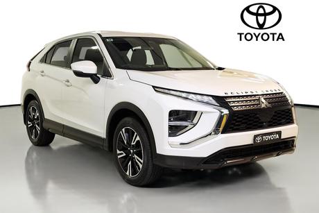 White 2022 Mitsubishi Eclipse Cross Wagon Es (2Wd)