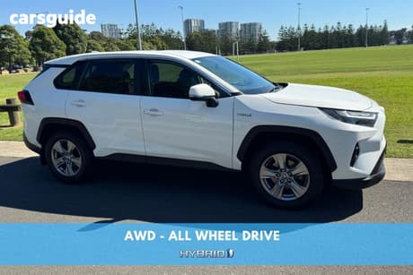 White 2022 Toyota RAV4 Wagon Gx (Awd) Hybr Full Size Spare