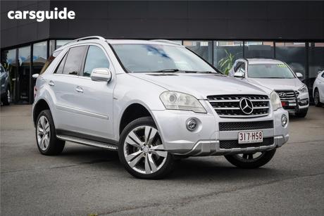 Silver 2009 Mercedes-Benz ML SUV ML350 4X4