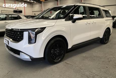 White 2024 Kia Carnival Wagon S