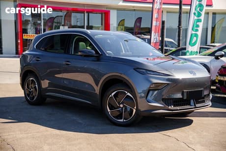 Grey 2025 MG MGS5 EV Wagon Essence 49