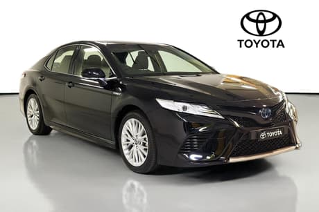 Black 2020 Toyota Camry Sedan Sl