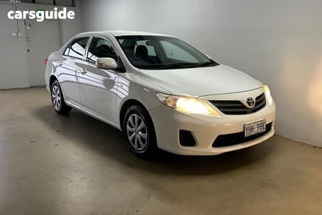 White 2010 Toyota Corolla Sedan Ascent