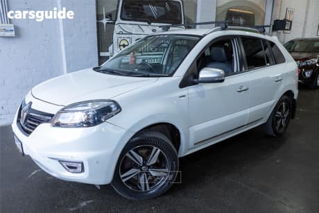 White 2016 Renault Koleos Wagon Sport Way L.E. (4X2)