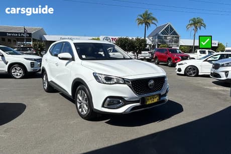 White 2024 MG HS Wagon Vibe