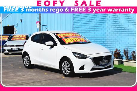 White 2015 Mazda 2 Hatchback Neo