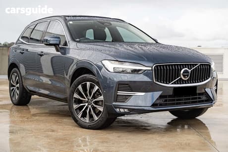 Blue 2023 Volvo XC60 Wagon Plus B5 Mhev