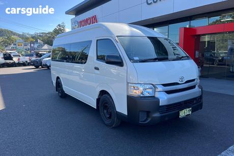 White 2016 Toyota HiAce Bus Commuter
