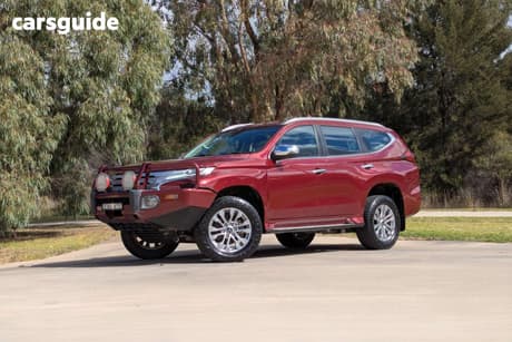 Red 2022 Mitsubishi Pajero Sport Wagon Glx (4Wd) 5 Seat