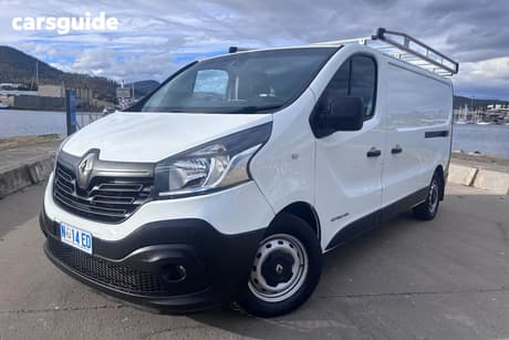 White 2017 Renault Trafic Van Lwb