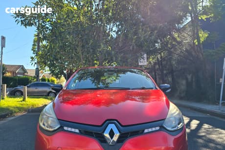 Red 2014 Renault Clio Hatchback Expression