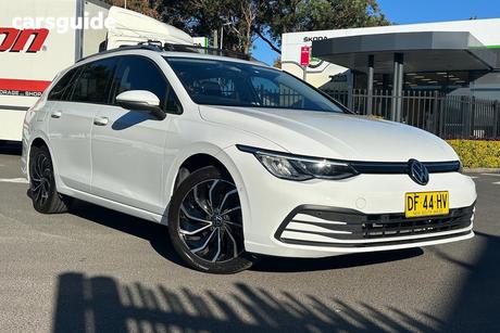 White 2022 Volkswagen Golf Wagon 110Tsi Life