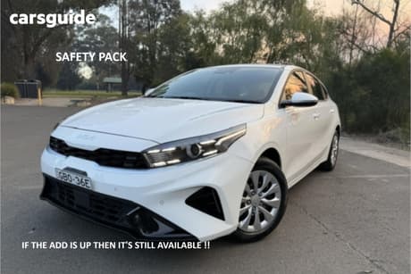 White 2024 Kia Cerato Hatchback S