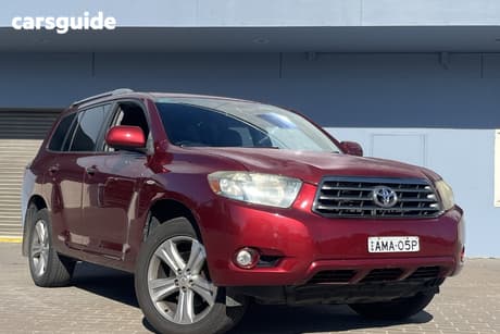 Red 2004 Toyota Kluger SUV