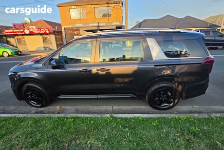 Black 2024 Kia Carnival Wagon S