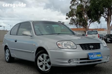 Silver 2004 Hyundai Accent Hatchback 1.6
