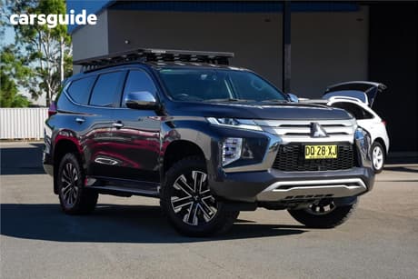 Grey 2022 Mitsubishi Pajero Sport Wagon Exceed (4Wd) 7 Seat