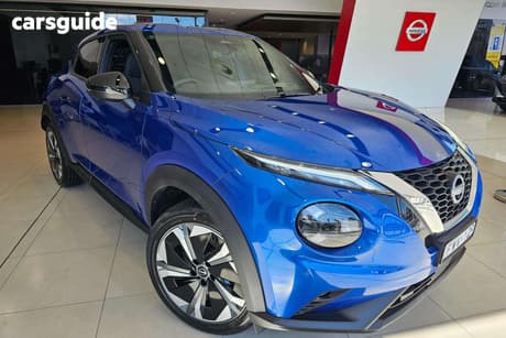 Blue 2024 Nissan Juke Hatchback St-L