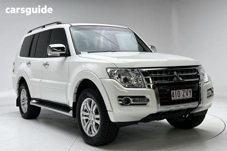White 2017 Mitsubishi Pajero Wagon Glx Lwb (4X4)