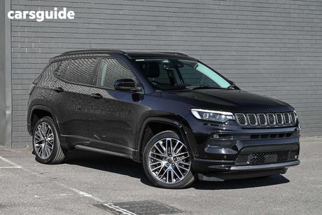 Black 2024 Jeep Compass Wagon Summit E-Hybrid (Mhev)
