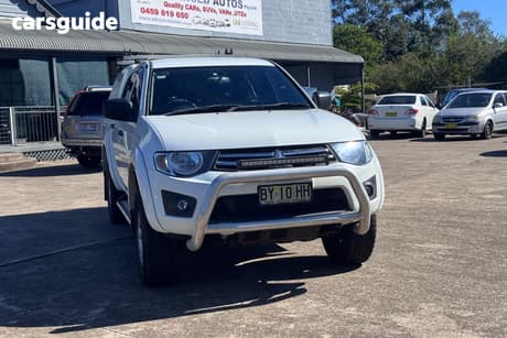 White 2014 Mitsubishi Triton Double Cab Utility Glx (4X4)
