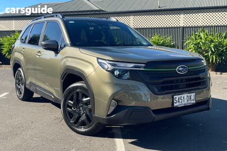 Green 2025 Subaru Forester Wagon 2.5I Sport (Awd)