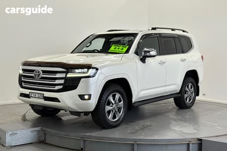 White 2022 Toyota Landcruiser Wagon Lc300 Sahara (4X4)