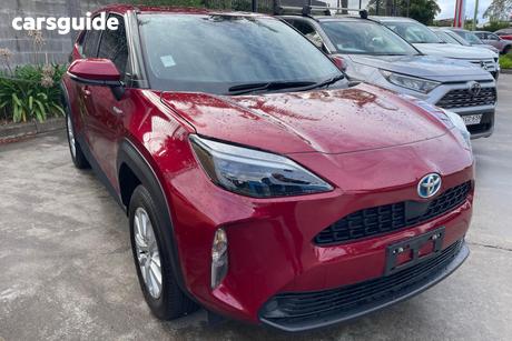 Red 2022 Toyota Yaris Cross Wagon Gx