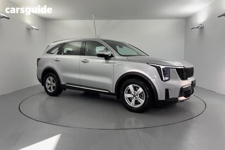 Silver 2023 Kia Sorento Wagon S 7 Seat