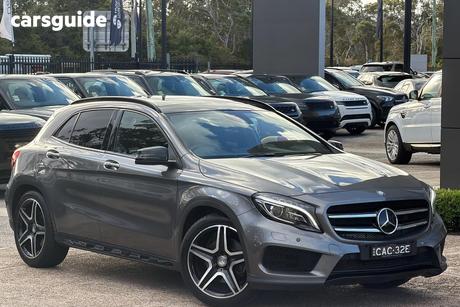 Grey 2014 Mercedes-Benz GLA250 Wagon 4Matic