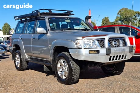 Silver 2009 Nissan Patrol Wagon St (4X4)