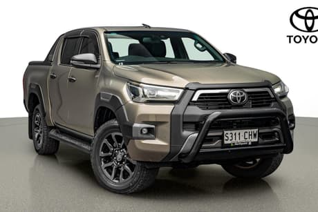 Bronze 2020 Toyota Hilux Double Cab Pick Up Rogue (4X4)