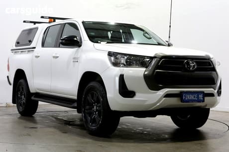 White 2023 Toyota Hilux Double Cab Pick Up Sr (4X4)